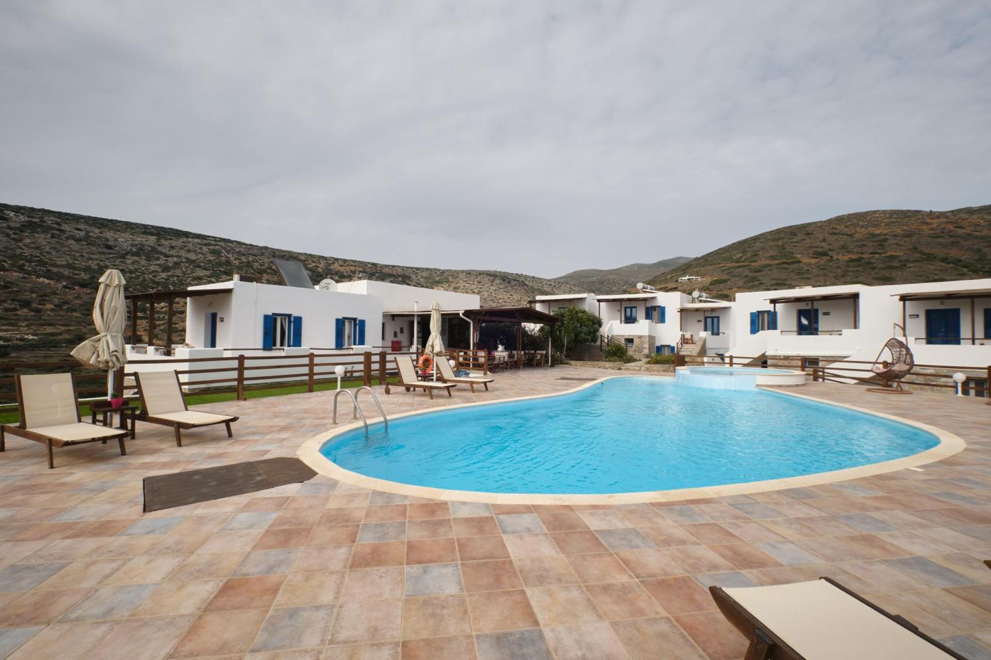 Amorgion Aparthotel 3*