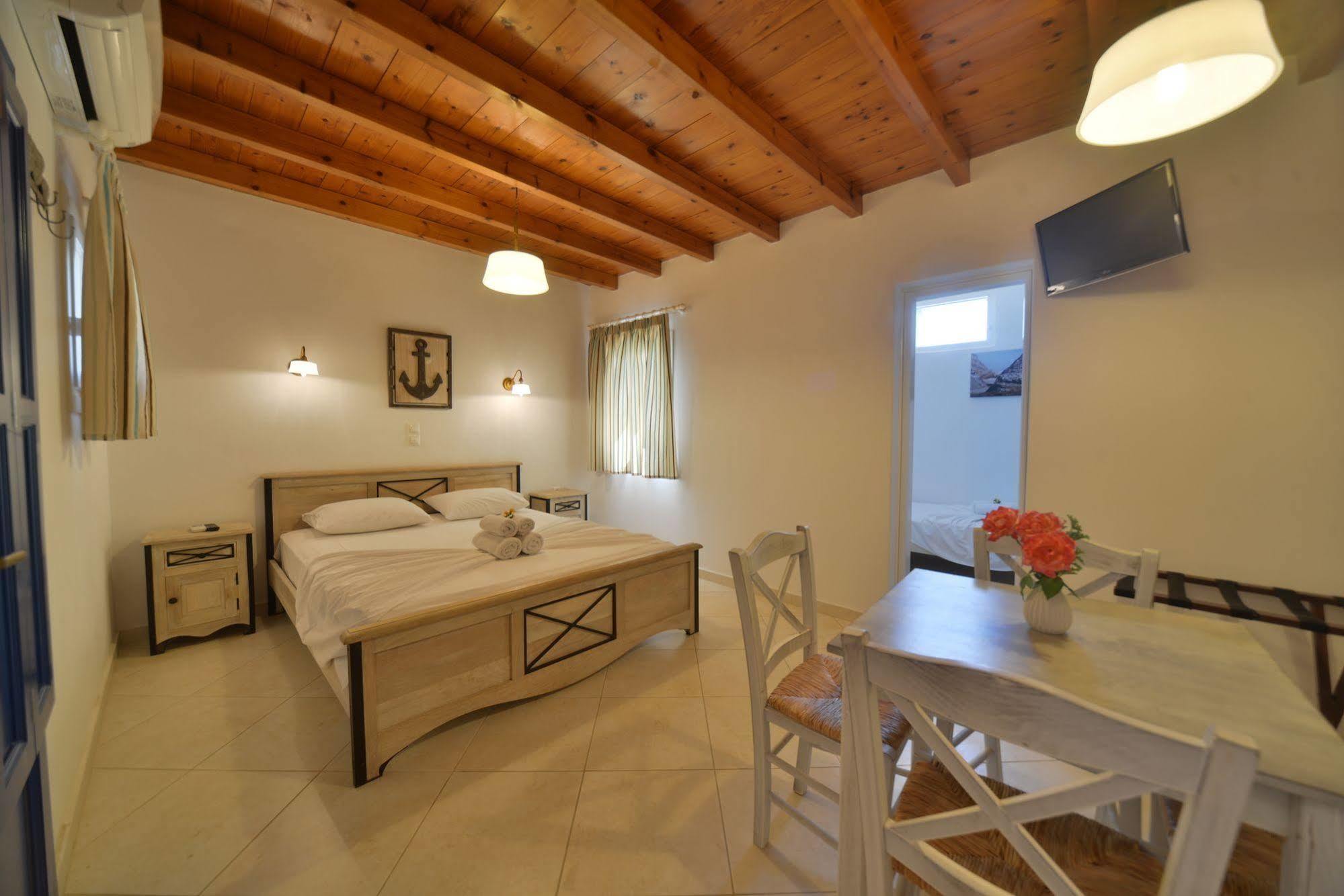 Aparthotel Amorgion 3*